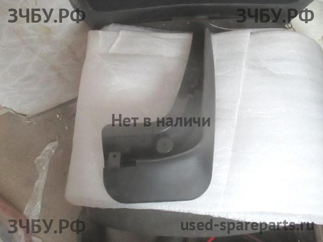 Ford Focus 3 Брызговик задний правый