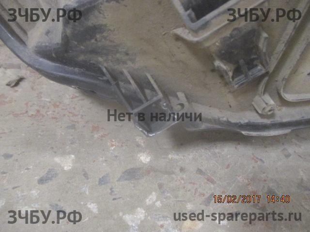 Ford Focus 2 (рестайлинг) Фара левая