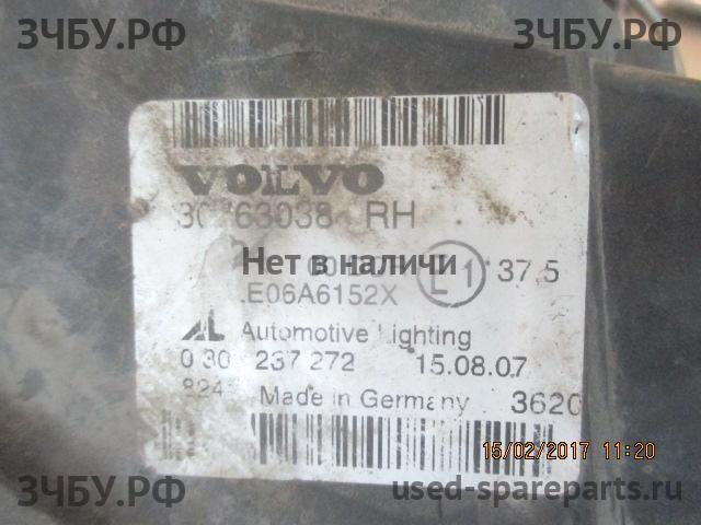 Volvo S40 (3) Фара правая