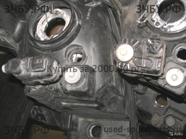 Suzuki SX4 (1) Фара правая