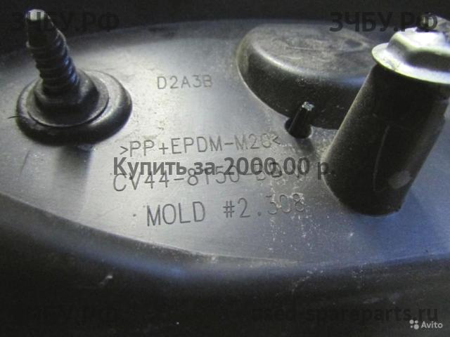Ford Kuga 2 Решетка радиатора