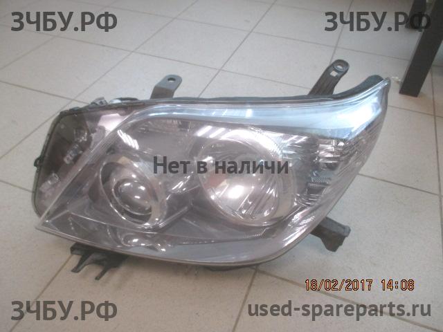 Toyota Land Cruiser 150 (PRADO) Фара левая