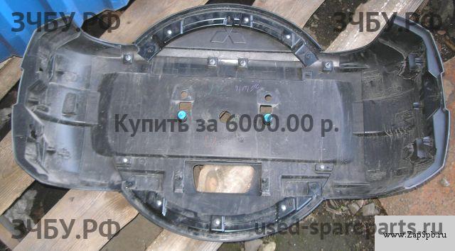 Mitsubishi Pajero/Montero 4 Колпак запасного колеса