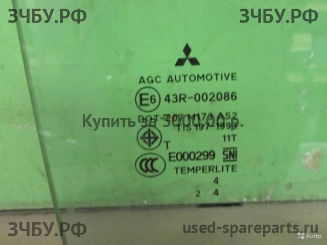 Mitsubishi Pajero/Montero Sport 2 (KH) Стекло двери передней правой