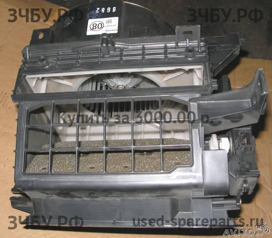Toyota RAV 4 (2) Корпус отопителя (корпус печки)