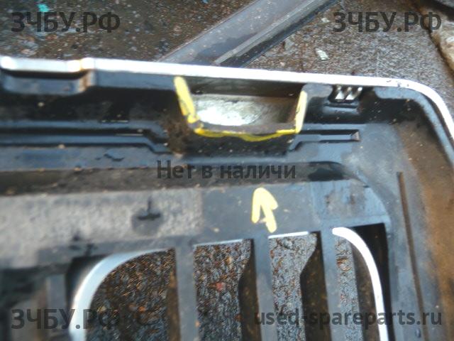 Jeep Commander Решетка радиатора