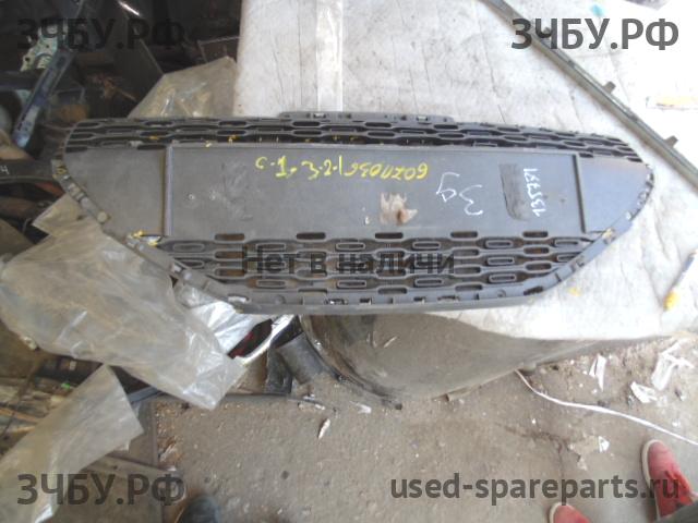Peugeot 208 (1) Решетка в бампер