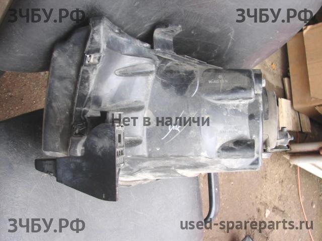 Mitsubishi L200 (4)[KB] Фара правая