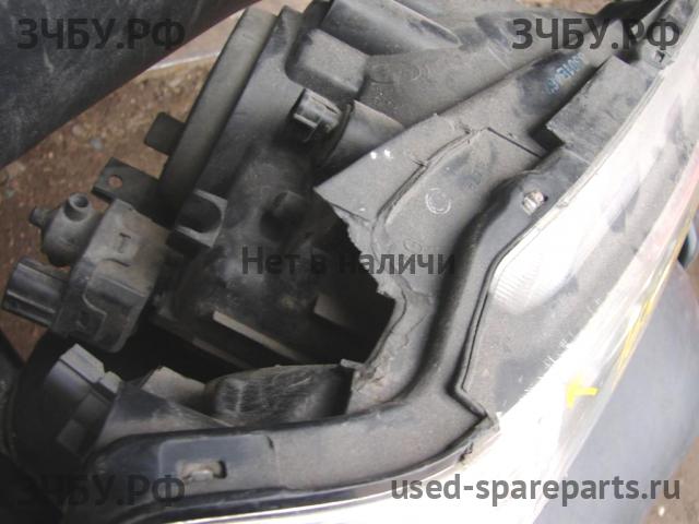 Mitsubishi L200 (4)[KB] Фара правая