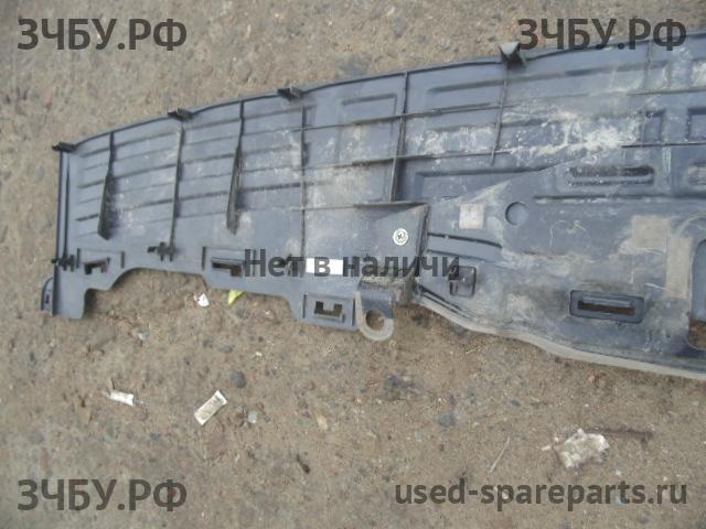 Toyota Land Cruiser 150 (PRADO) Накладка заднего бампера