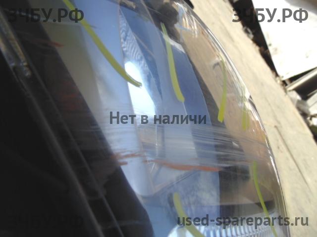 Hyundai Tucson 1 Фара правая