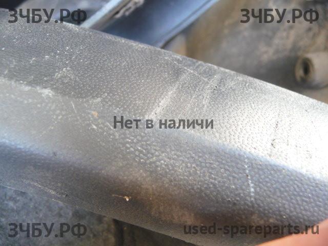 Porsche Cayenne 2 (958) Накладка крыла заднего левого