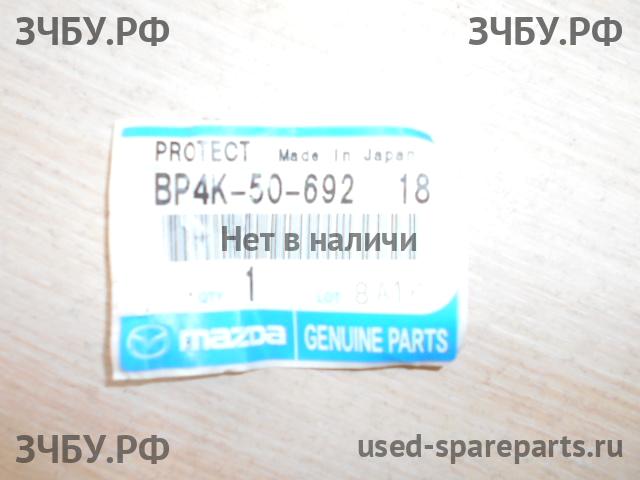 Mazda 3 [BK] Молдинг двери задней левой