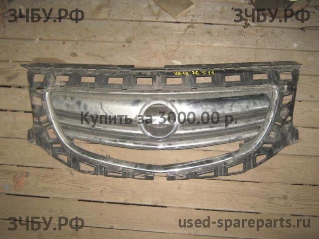 Opel Insignia A Решетка радиатора
