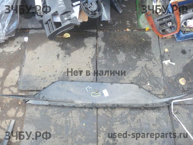 Seat Leon 3 (5F) Накладка заднего бампера