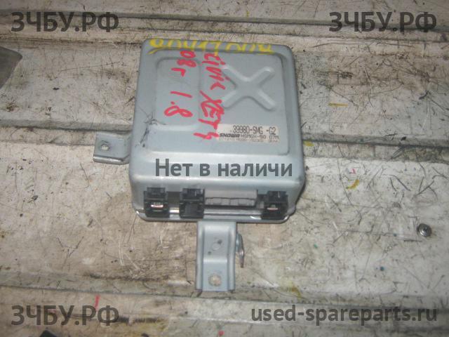 Honda Civic 8 (5D) Блок электронный