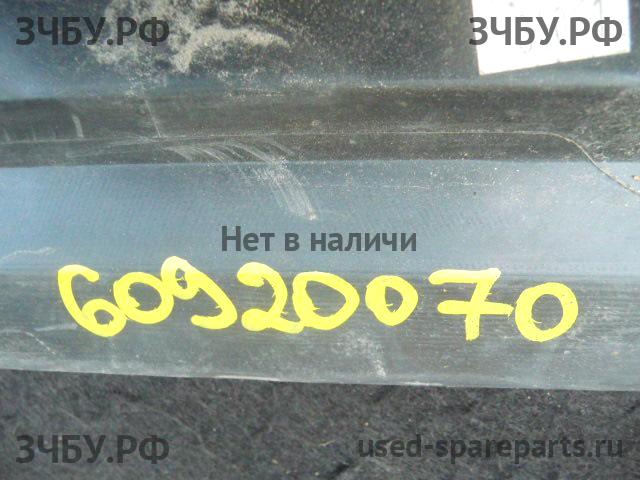 Cadillac Escalade (3) Накладка заднего бампера