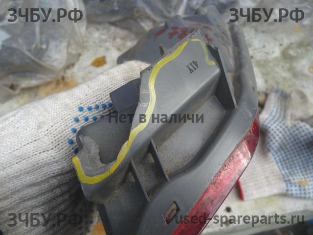 Toyota RAV 4 (4) Фонарь задний в бампер правый