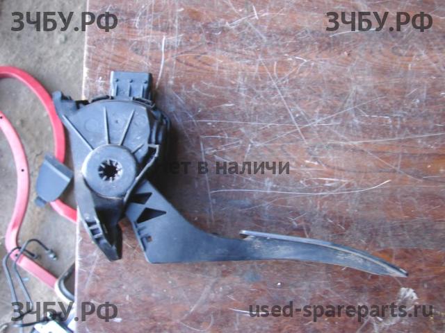Chevrolet Cruze 1 Педаль газа