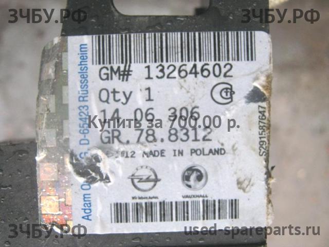 Opel Astra J Кронштейн бампера передний
