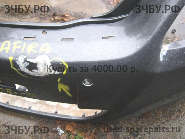 Opel Zafira B Бампер передний