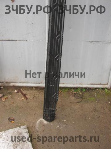 Nissan Patrol (Y62) Подножка