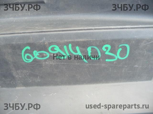 Mitsubishi Pajero/Montero 4 Накладка заднего бампера