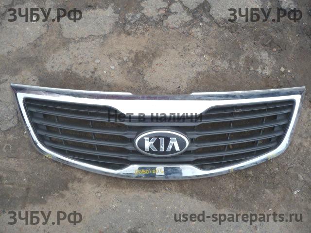 KIA Sportage 3 Решетка радиатора