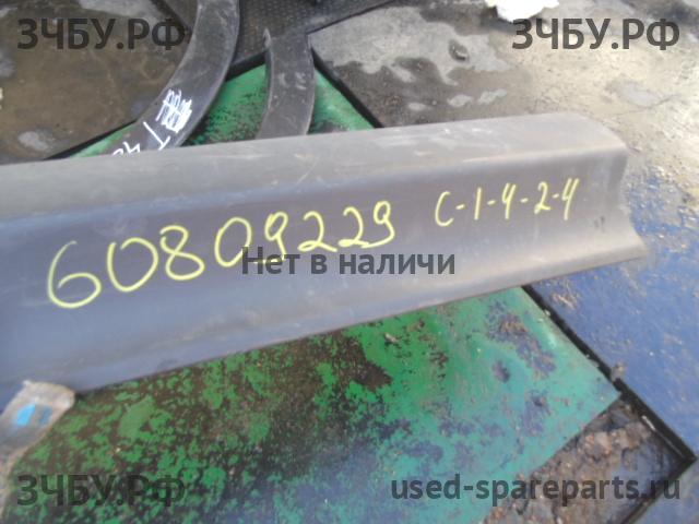 Toyota RAV 4 (4) Молдинг двери