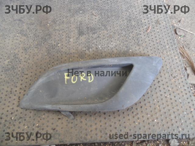 Ford Focus 2 Решетка в бампер