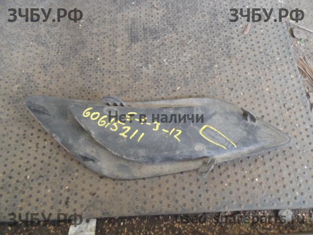 Ford Focus 2 Решетка в бампер