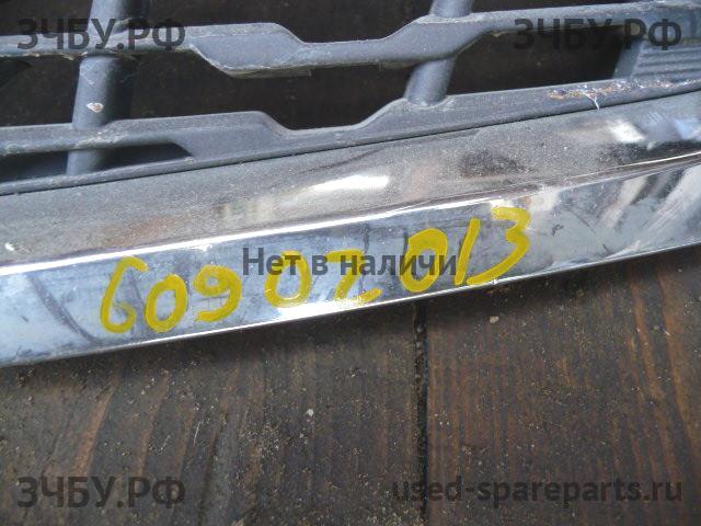 KIA Rio 3 Решетка радиатора