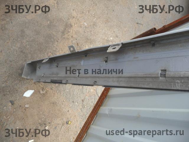 Mitsubishi Pajero/Montero 4 Подножка