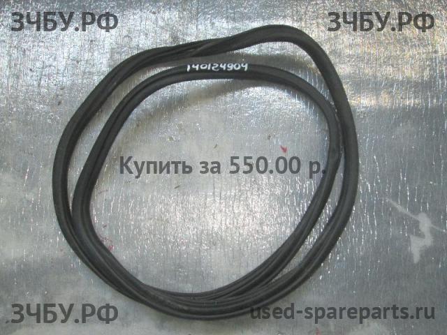 Volkswagen Passat B5 Уплотнитель крышки багажника