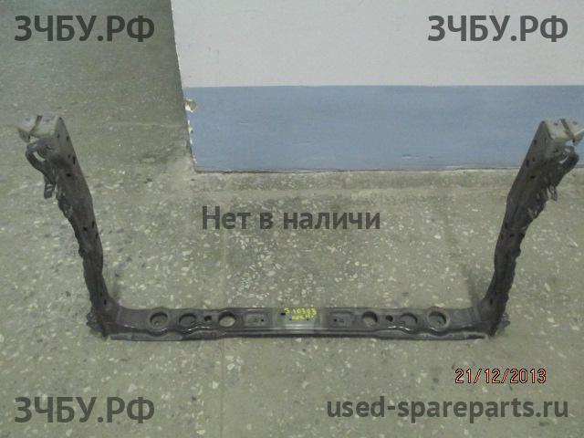 Toyota Corolla (E16 - E17) Панель передняя (телевизор)
