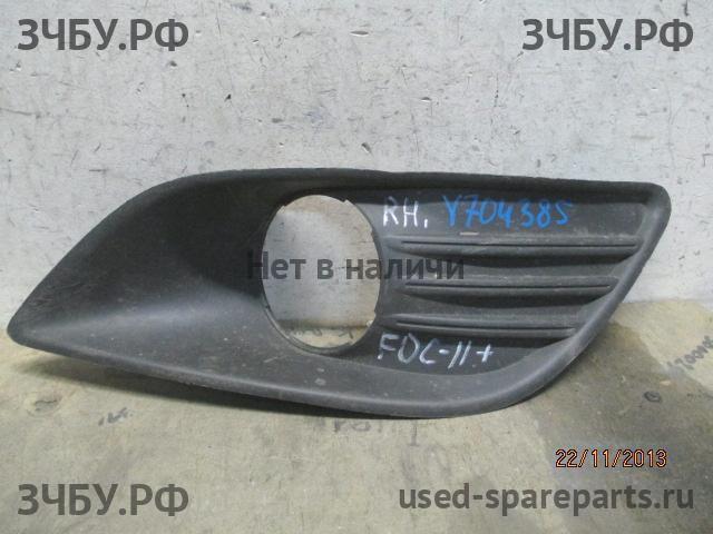 Ford Focus 2 (рестайлинг) Рамка противотуманной фары правой