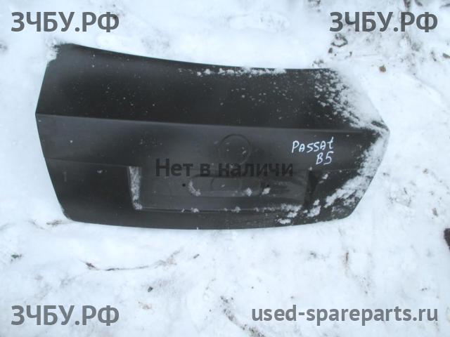 Volkswagen Passat B5 (рестайлинг) Крышка багажника