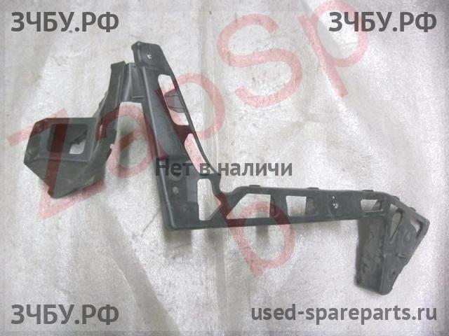 Ford Focus 2 Кронштейн бампера задний