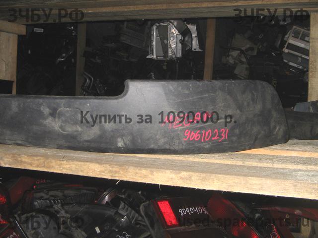 Renault Megane 2 Молдинг бампера переднего правый