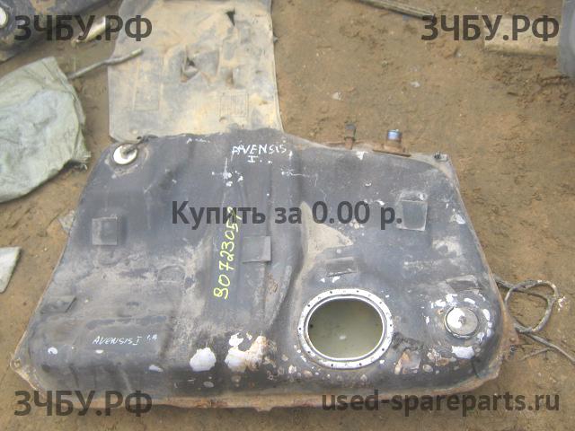 Toyota Avensis 1 Бак топливный