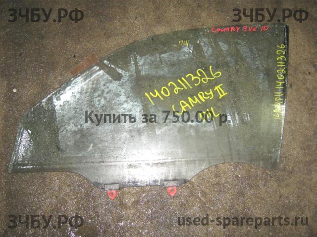 Toyota Camry 3 Стекло двери передней левой