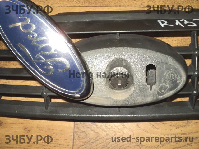 Ford Focus 2 (рестайлинг) Решетка радиатора