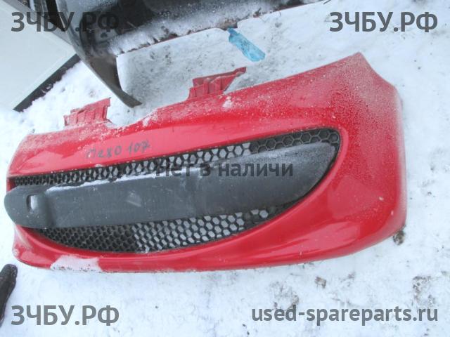 Peugeot 107 Бампер передний