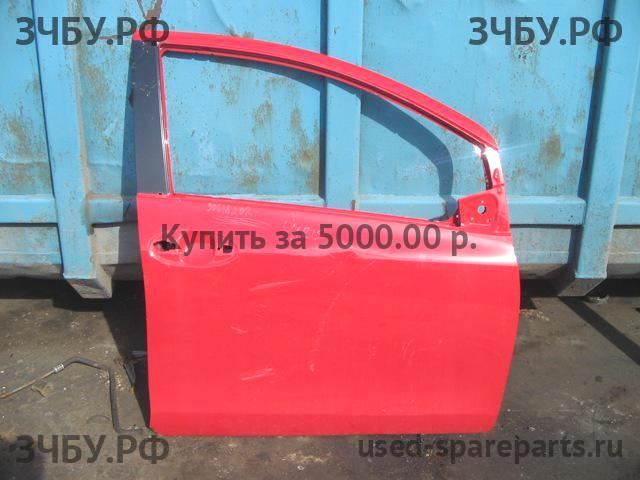 Toyota Yaris 2 Дверь передняя правая