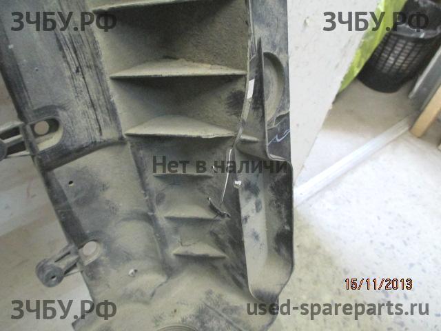 Ford Fiesta 5 Панель передняя (телевизор)