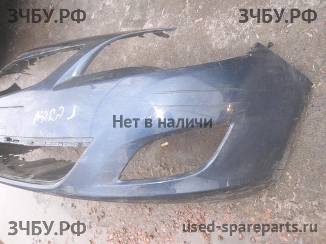 Opel Astra J Бампер передний