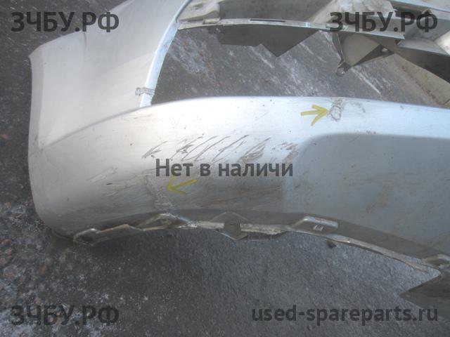 Opel Zafira B Бампер передний