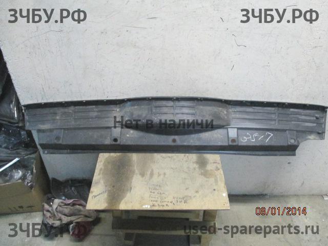 Mitsubishi Pajero/Montero 4 Накладка заднего бампера