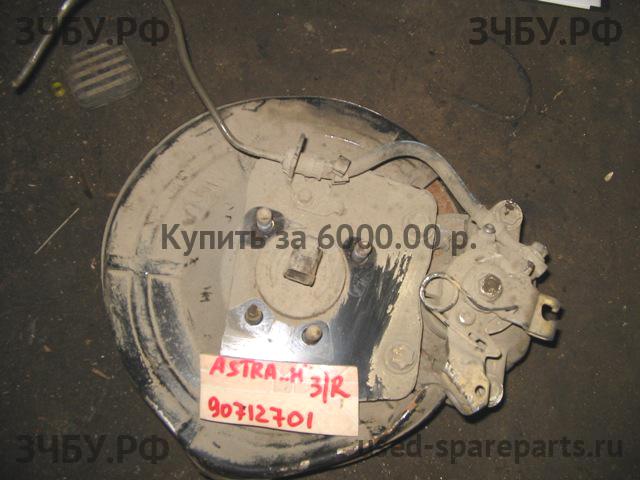 Opel Astra H Кулак задний правый