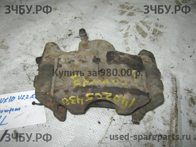 Toyota Camry 3 Суппорт задний левый (в сборе со скобой)